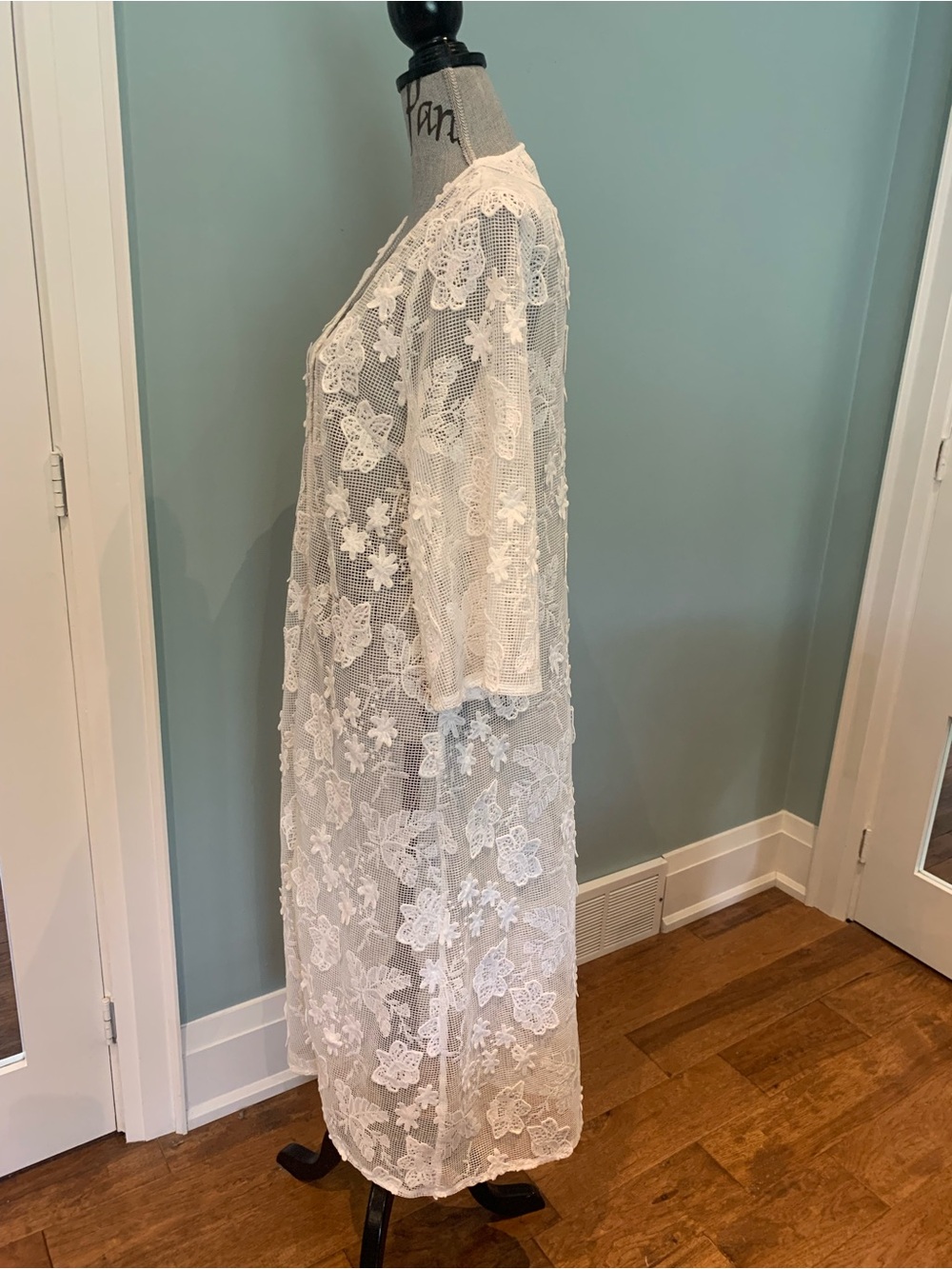 Maeve White Sheer Floral Lace Kimono Robe - Picture 7 of 16